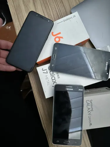 3 celulares