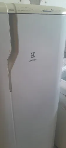 Geladeira Electrolux frost free 390 litros