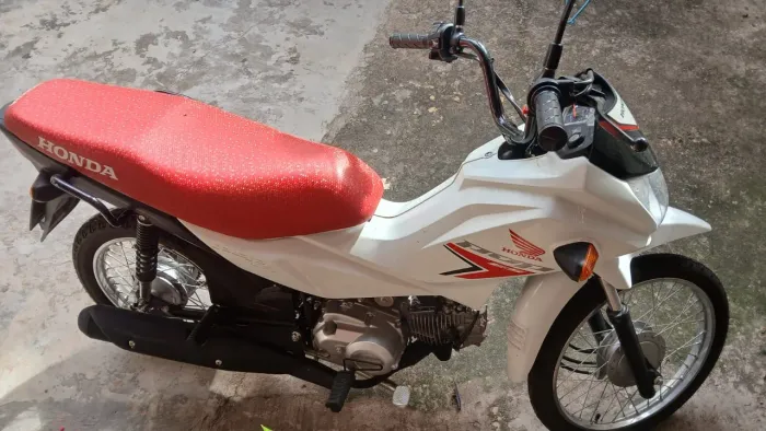 Honda Pop 110 2026, 300 km rodados, quitada e documentada