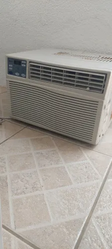 AR CONDICIONADO GREE TIPO JANELA