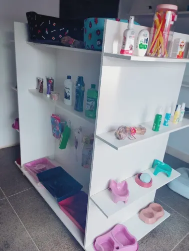Expositor de acessórios e produtos para pets
