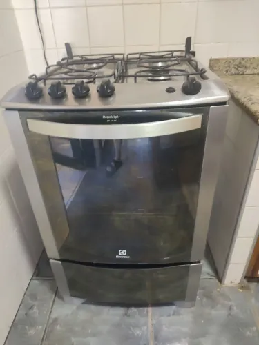 FOGÃO FUNCIONANDO PERFEITAMENTE