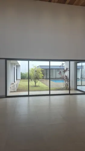 Excelente casa térrea no condomínio Estoril V