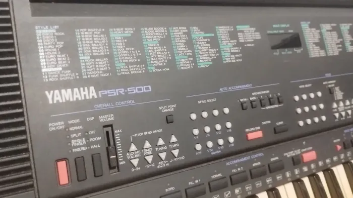 yamaha psr 2100