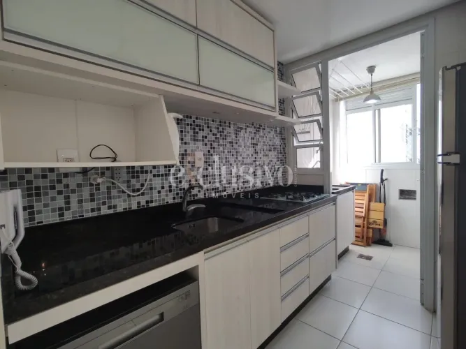 Apartamento 2 dormitórios no Bom Abrigo