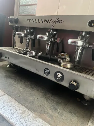 Máquina de Café Espresso Profissional Italian Coffee 3 Grupos - Para Revisão