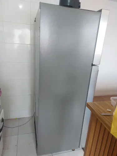 Geladeira LG no plástico Auta moderna com economia selo de 10 anos de garantia