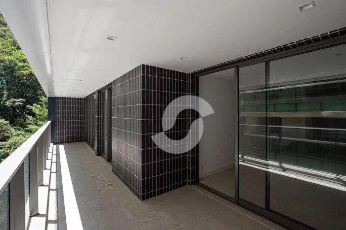 Apartamento com 3 dormitórios à venda, 140 m² por R$ 2.570.000,00 - Icaraí - Niterói/RJ