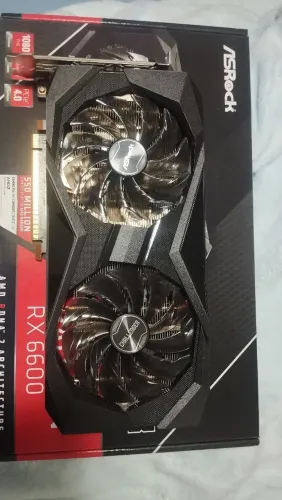 Placa de vídeo RX 6600 funcionando perfeitamente. 