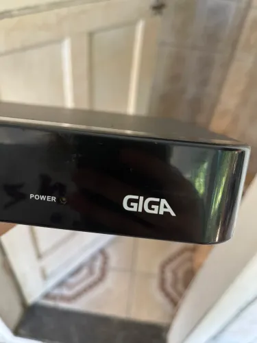 DVR de 8 canais da Giga Security + câmeras