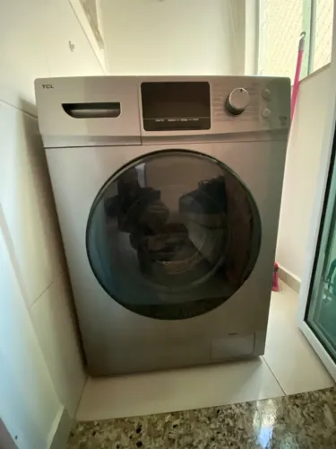 Máquina lava e seca TCL