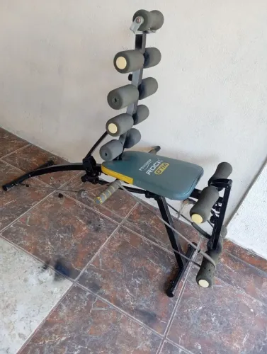 Vendo Banco de Musculação- Semi- Novo