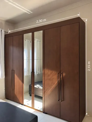 Guarda-roupa de casal