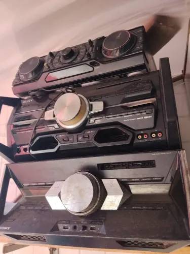 Microsystem pra consertar ou retirada de peças.