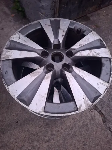 Rodas Nissan aro 17