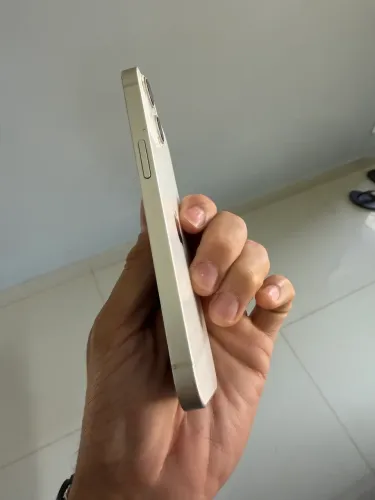 iPhone 13 256GB branco 