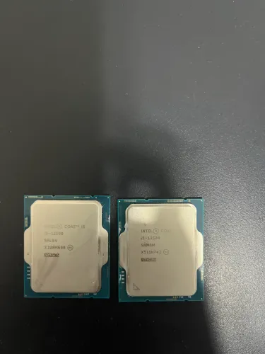 Processadores i5 13500 e 12500