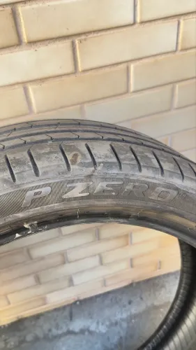 4 PNEUS RUN FLAT ARO 19 - ESTAVA NA BMW