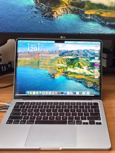 MacBook Air 13.6" 2026 M5 16GB RAM 552 SSD Muito Novo na Garantia