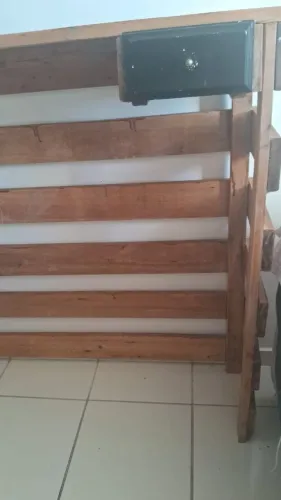 Vendo balcão de madeira semi novo