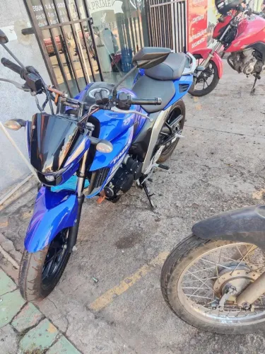 Vendo ou troco por carro ou ágil