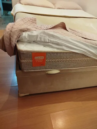 Cama de Casal - Box Baú