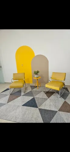 POLTRONAS POLTRONA AMARELA