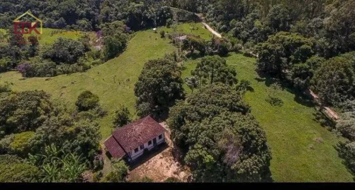 Sítio com 3 dormitórios à venda, 47000 m² por R$ 6.545.000,00 - Jardim América - Cruzeiro/