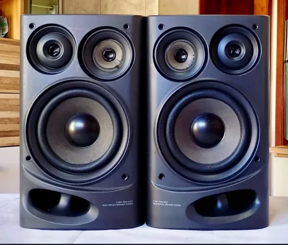 Caixas de som Aiwa 5200