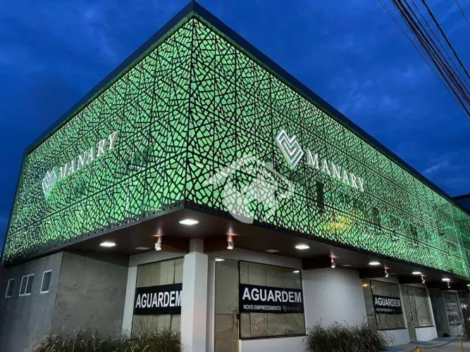 Ponto comercial em localização privilegiada na Galeria Manary para alugar, 32 m² por R$ 3.