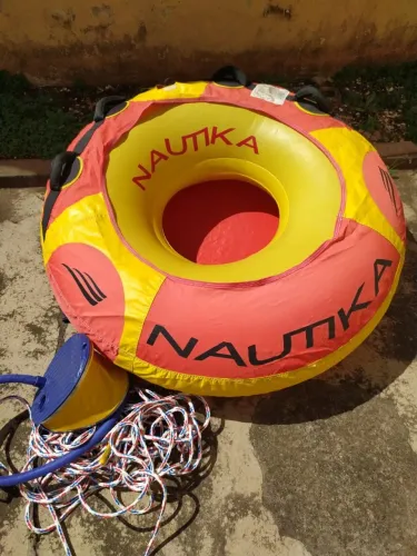 Boia Esportiva Inflável Rebocável + Corda + Inflador Nautika