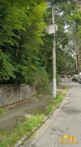 Terreno de 2.800m² no Portal do Morumbi em Localização Privilegiada