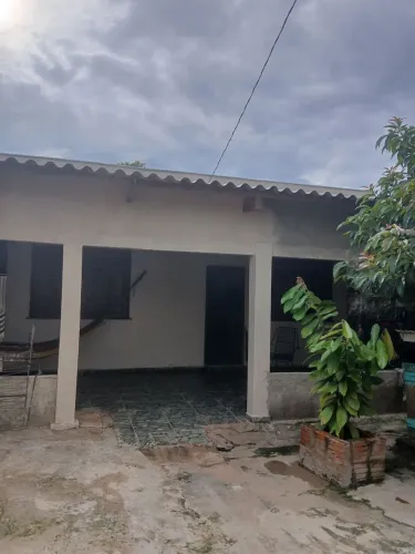 Vendo uma casa preso de ocasiao
