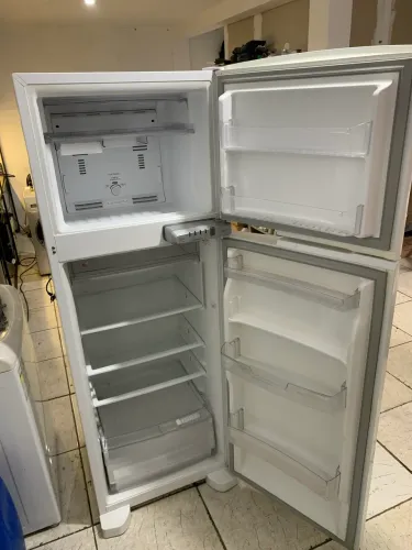 Geladeira Frostfree consul