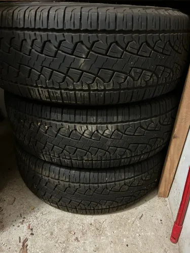 pneus PIRELLI novos para camionete aro 17