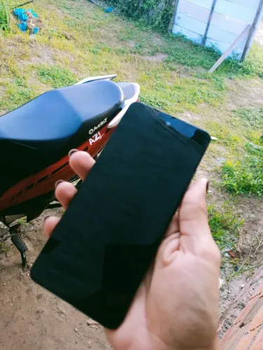 Moto G22 trincado funcionando perfeitamente