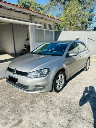 Volkswagen Golf Comfortline 1.0 TSI Total Flex Mec. 2017