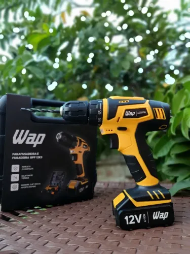 Parafusadeira e Furadeira WAP 12V - Acompanha Brocas + Maleta Completa