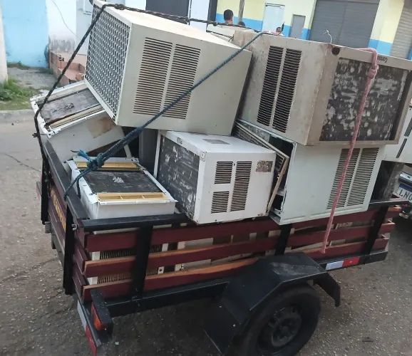 Compro arcodicionado 150 reais pifado ou parado zap *
