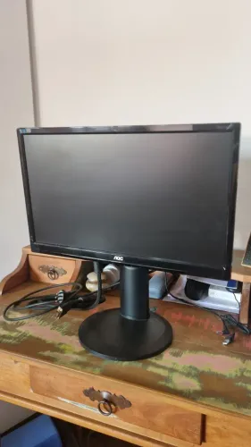 MONITOR AOC