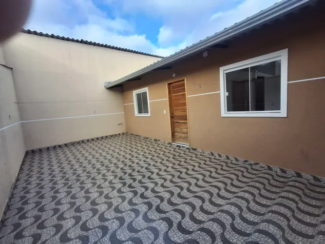 Casa 03 quartos Capão raso