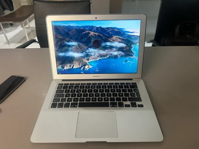MacBook