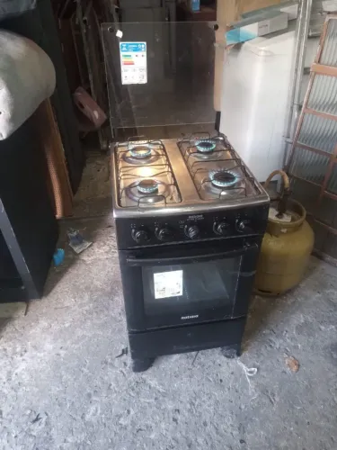 Fogão 4 bocas Black ótimo estado funciona perfeitamente