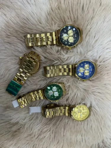 Relógio swatch <br><br>2 und 80,00 cada<br>3 und 70,00 cada<br>5 und 65,00 cada