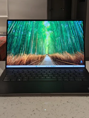 Dell Precision 5480 - Workstation móvel 14" | Intel Core i7 13ª geração | NVIDIA RTX A1000