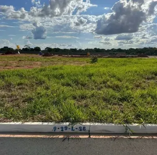 Lote/Terreno para venda com 250 metros quadrados em Parque das Laranjeiras - Uberaba - Min