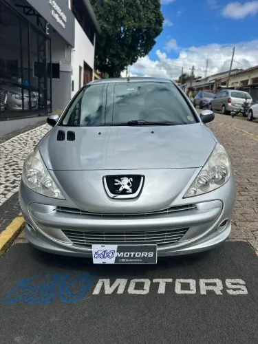 Peugeot 207 XR 1.4 Flex 8V 3P 2013