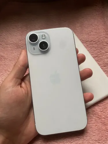 iPhone 15 128G Azul