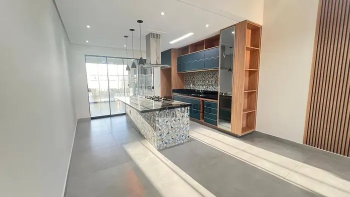 Casa em Condomínio Fechado em Tremembé | 250m², 3 Dormitórios e Amplo Espaço para Família
