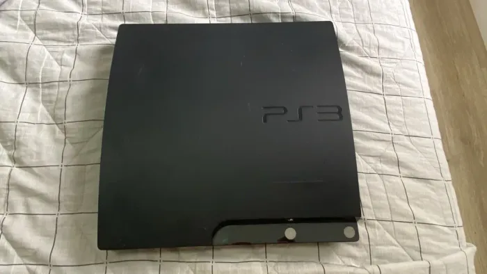 PLAYSTATION 3 SLIM